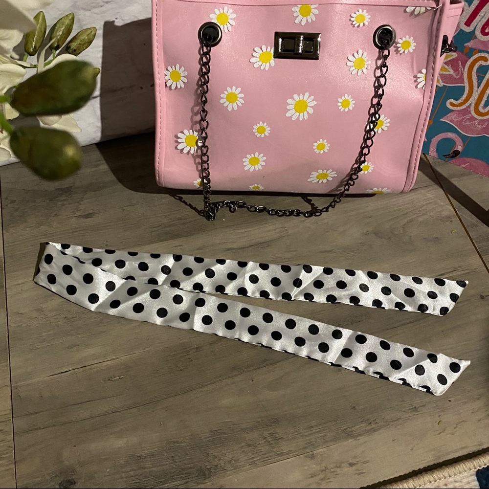 NEW Daisy Purse - Picture 7 of 12